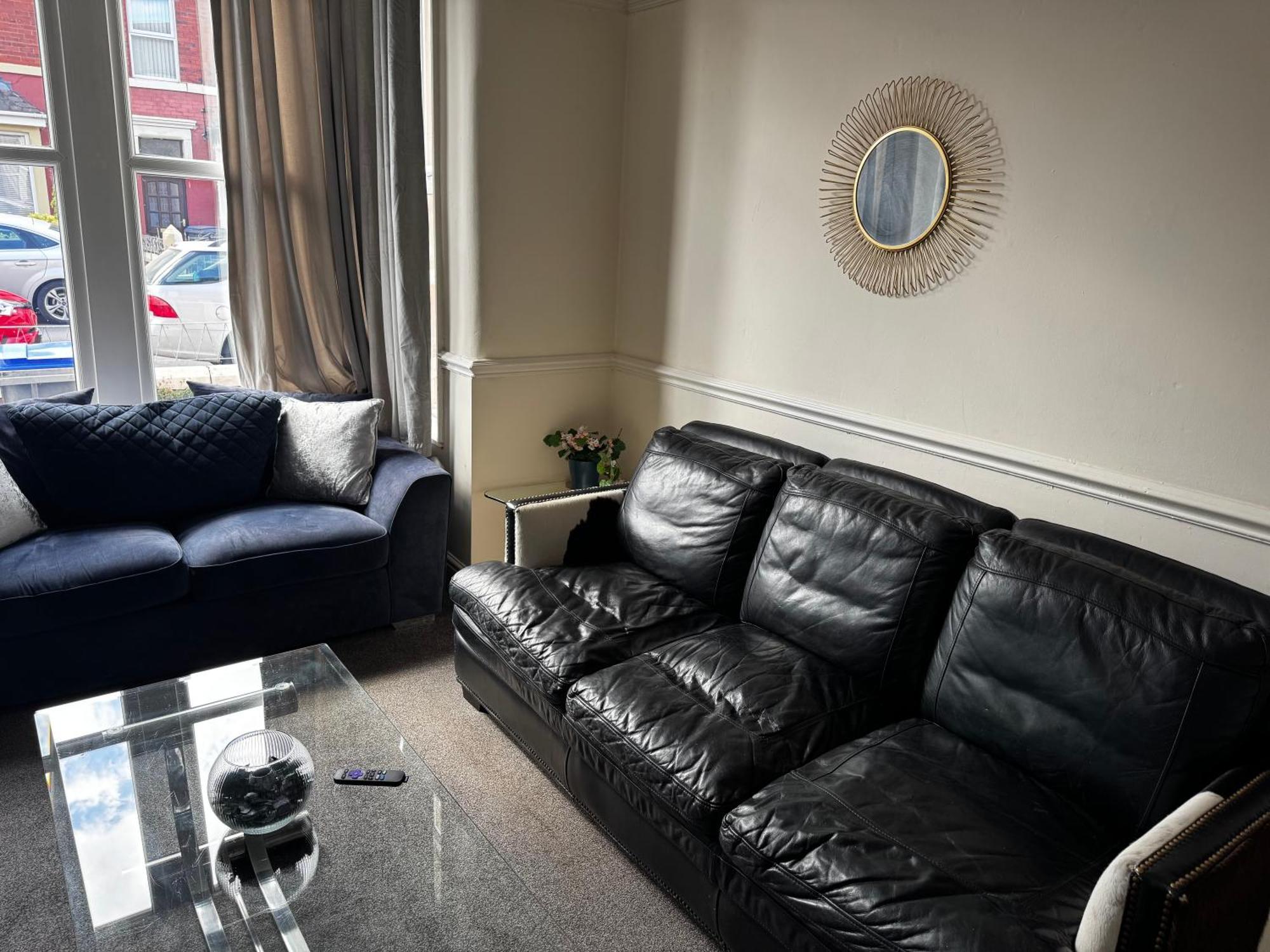 Harmony House - Close To Blackpool Fc - Excellent Transport Links - Sleeps Up To 6, Blackpool